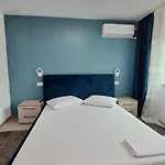 De Lux Langa Mare Si Port Turistic Mangalia, 2 Decomandate La Parter, Parcare Gratuita, Se Inchiriaza In Scop Turistic Tot Timpul Anului Apartamento *